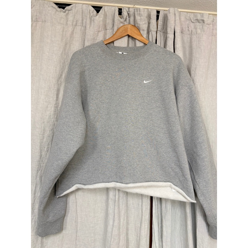 Nike Womens Gray Fleece Crewneck Sweatshirt Raw Hem Cropped Pullover Medium